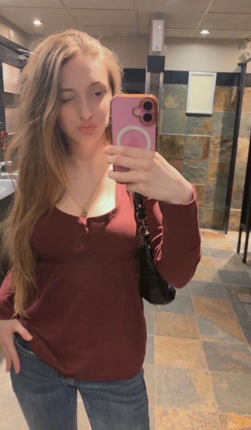 come chat / play with meee-ow ^-^