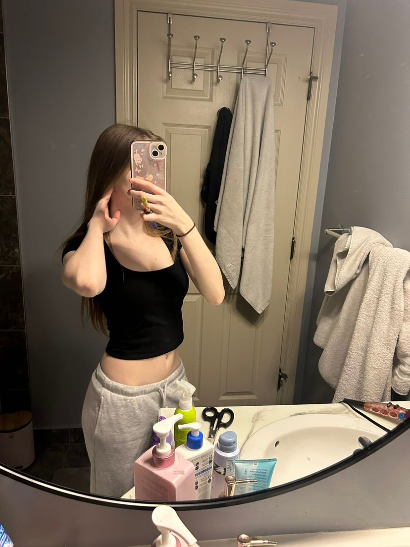 hi im available :3