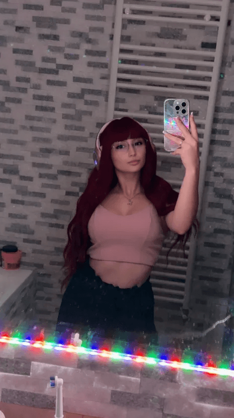 Availableee <3