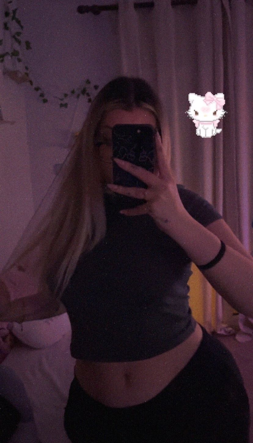 Wanna play? hop on rift or val 😚