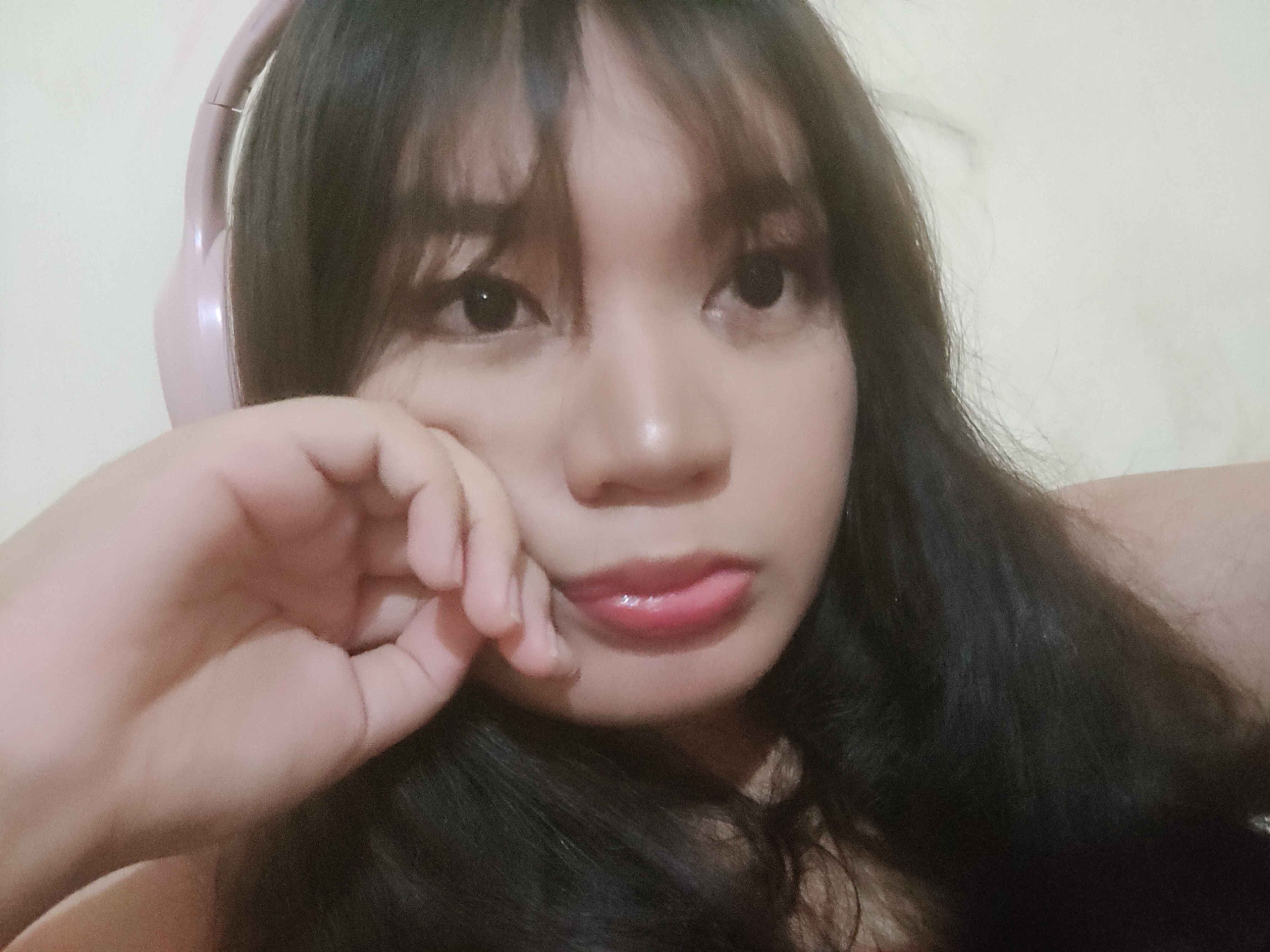 Wanna chat w me?~