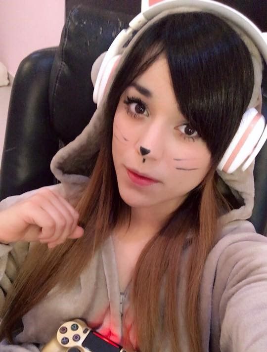 I'm back and taking orders uwu