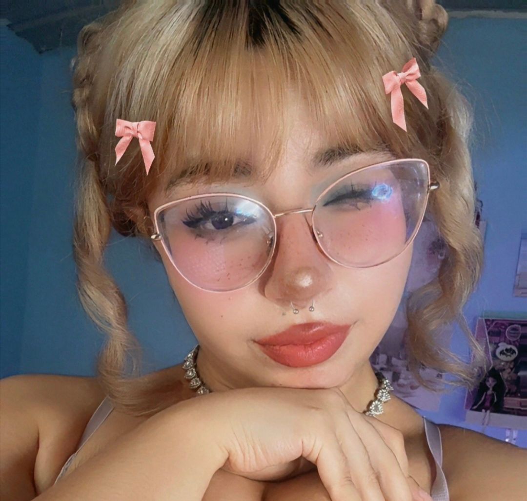 Hii, want some selfies?🫶🏻