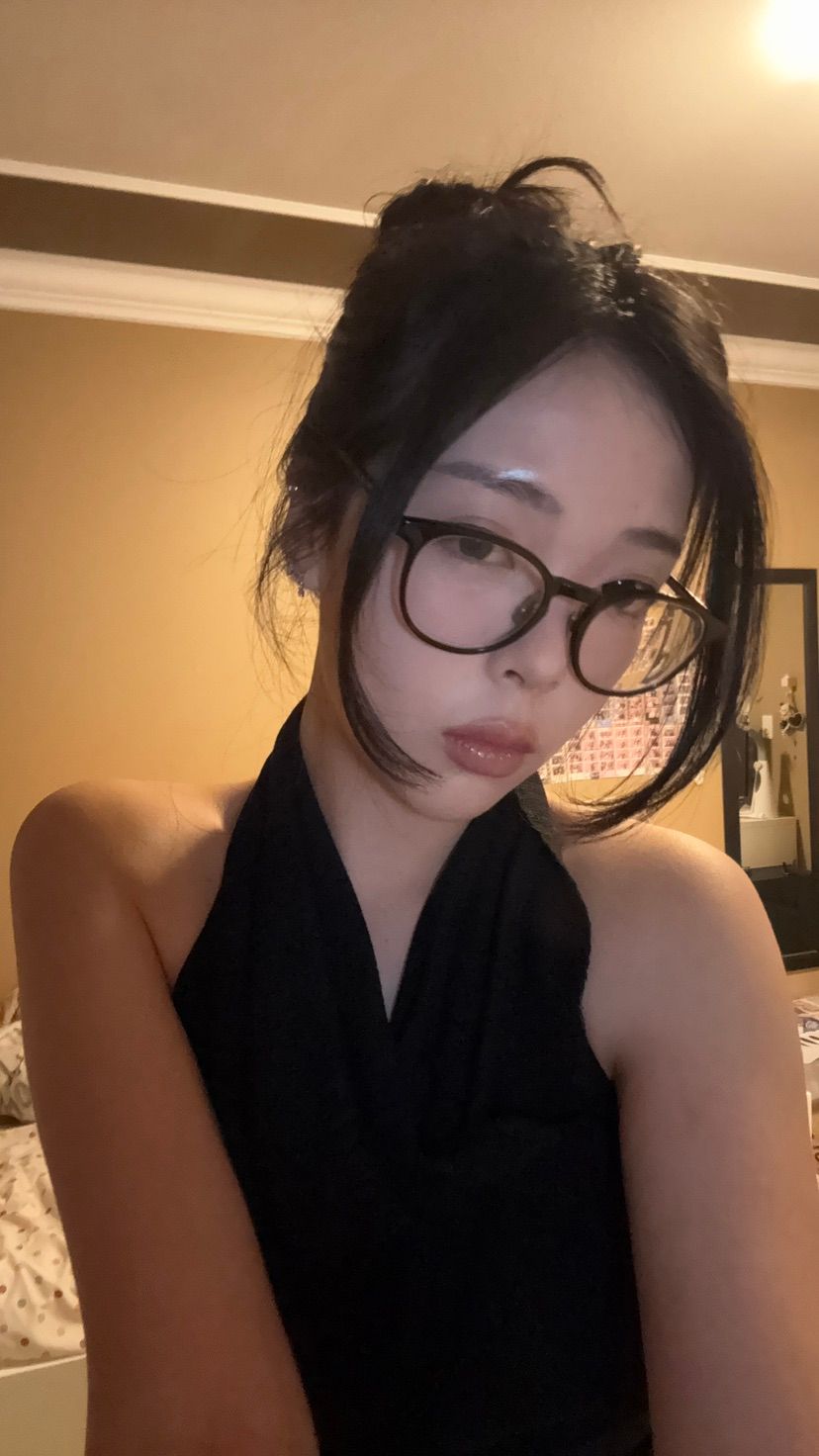 hiya ~ come spoil me <3