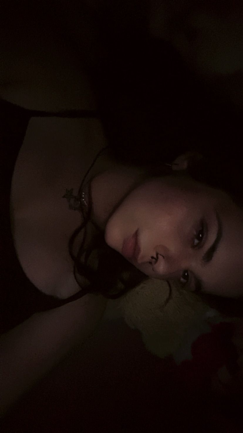 <3