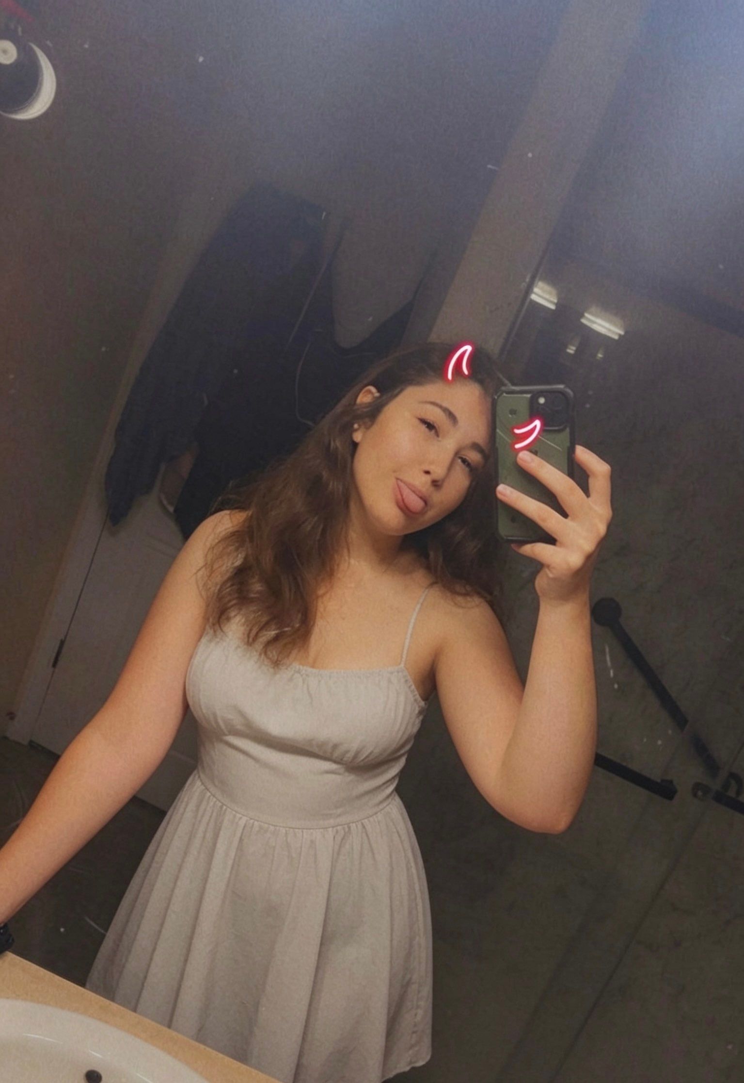 Haii custom Pics videos Games