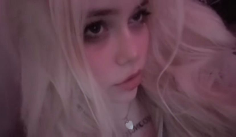 E-chat & Voice recordings are now available! ♡