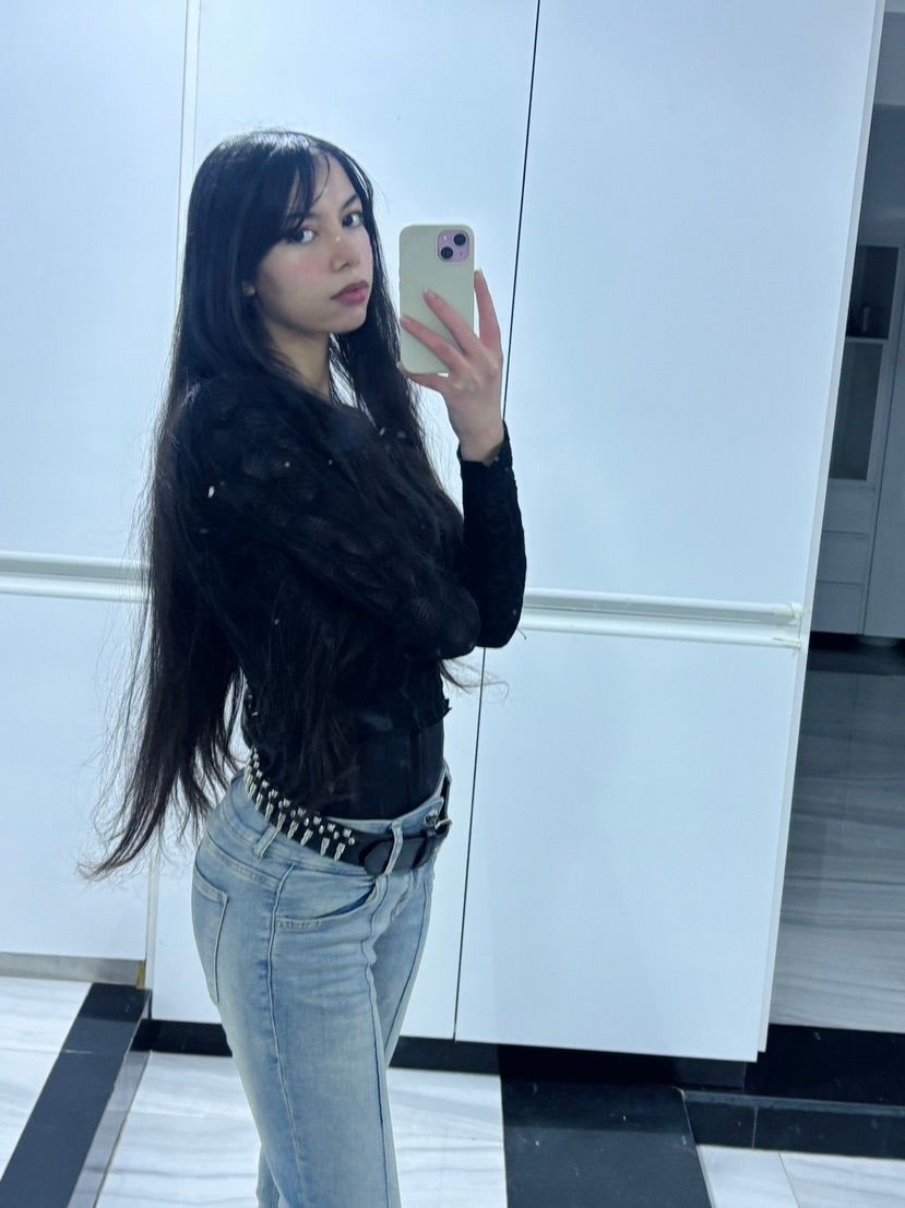 Dm for a surprise🤭💌