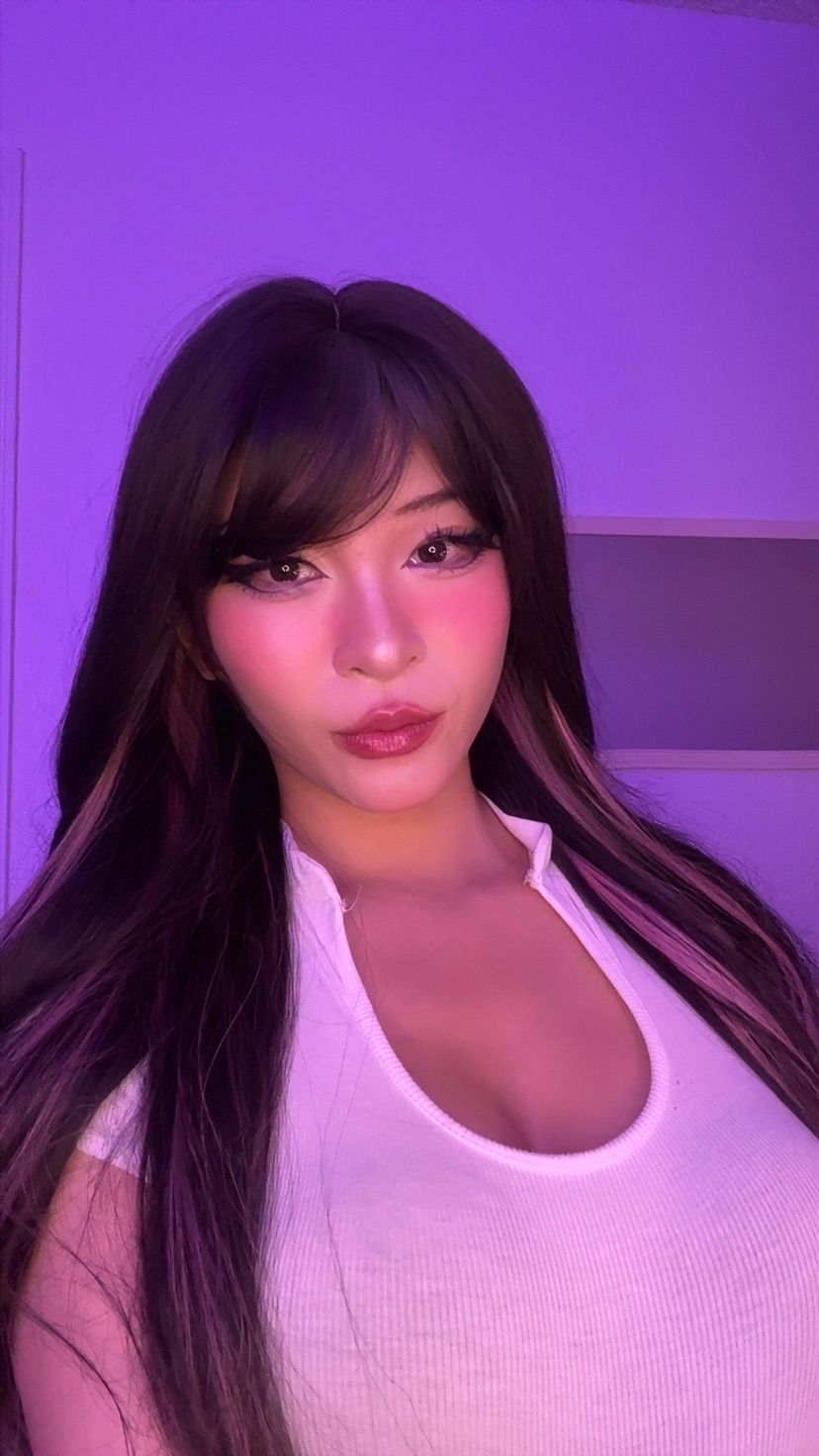 hiii anyone online? 😚