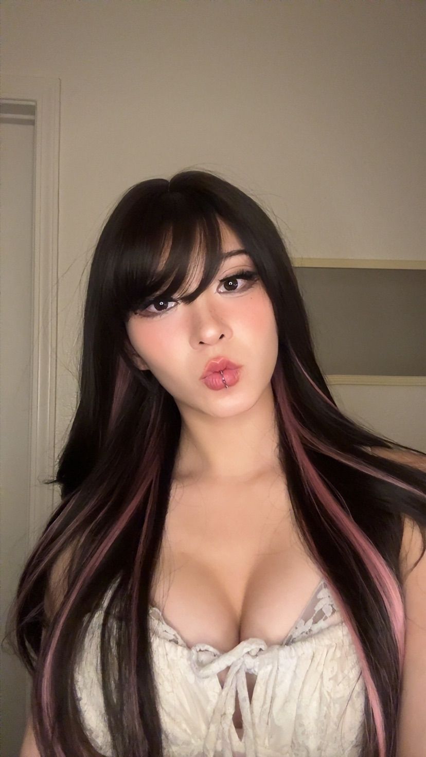 on for pics and vidsss