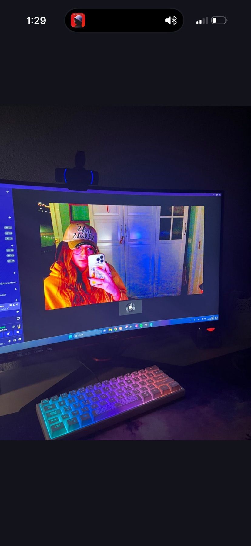 <3