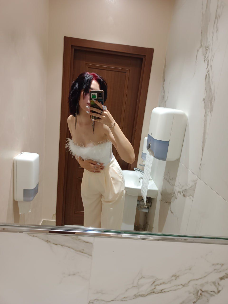 Wanna see more of me? ^^