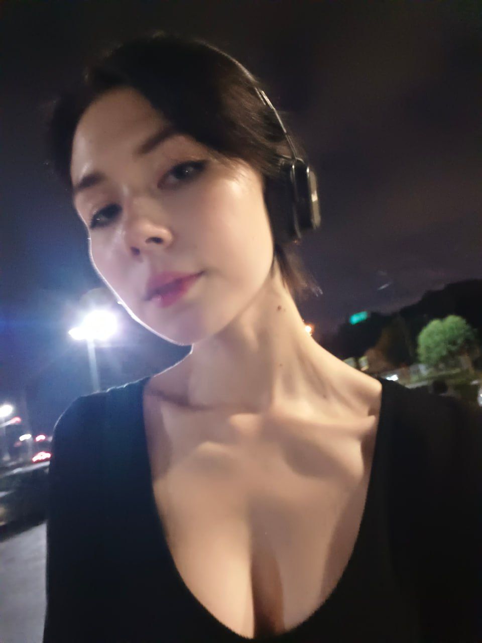 How about seeing more of me? ^^