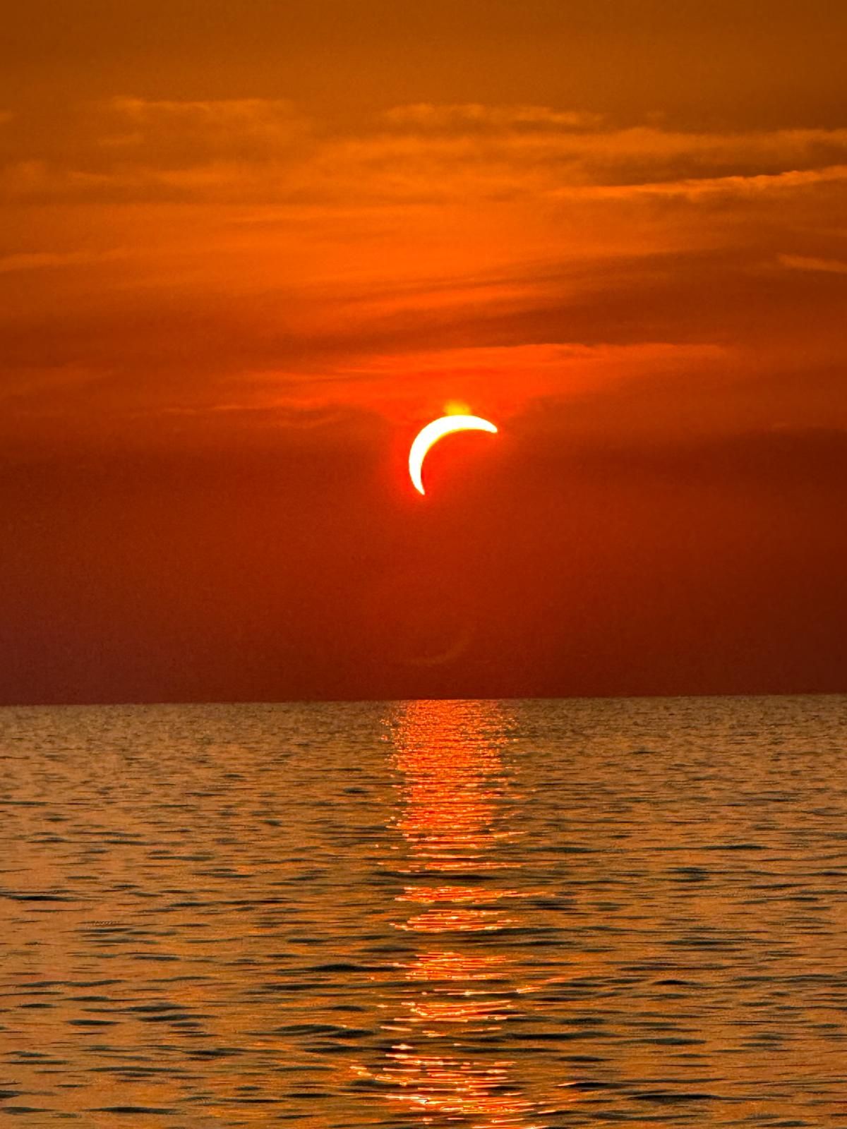 🌘Solar éclipse (France)