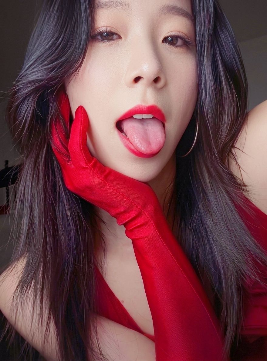 make some fun with your Chinese naugty girl?