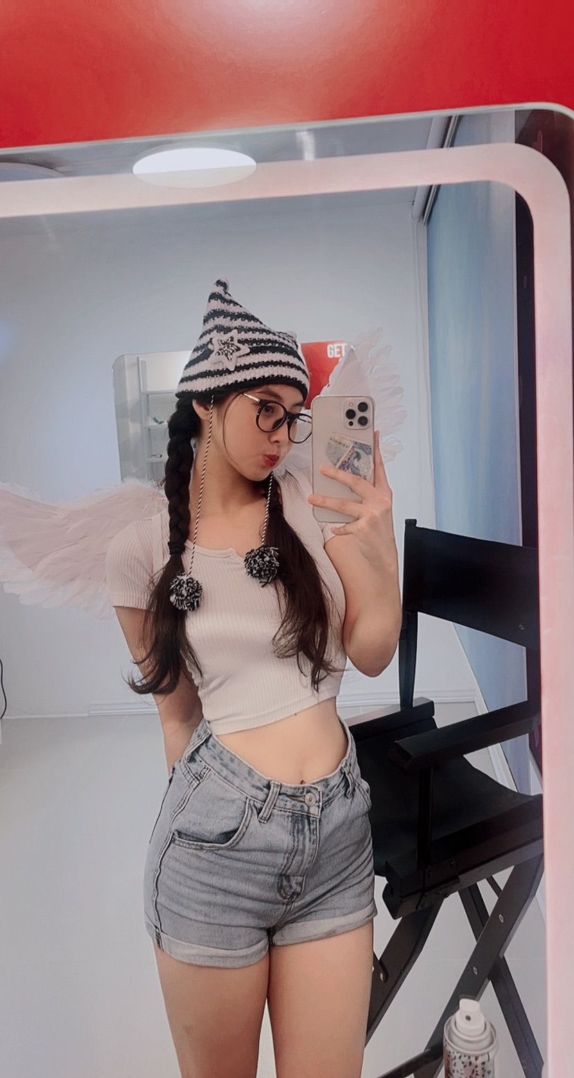 Vid call💕voice call💕pics💕league