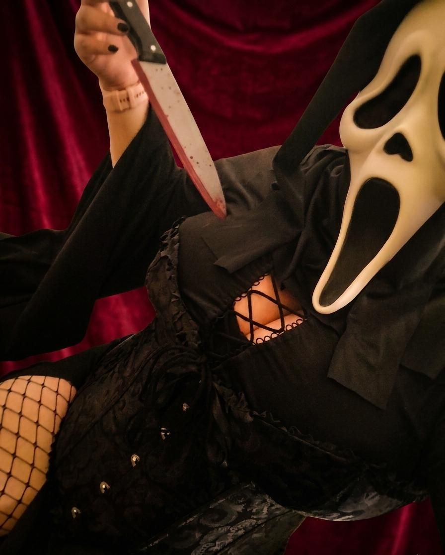 Ghost girl Is here 🖤