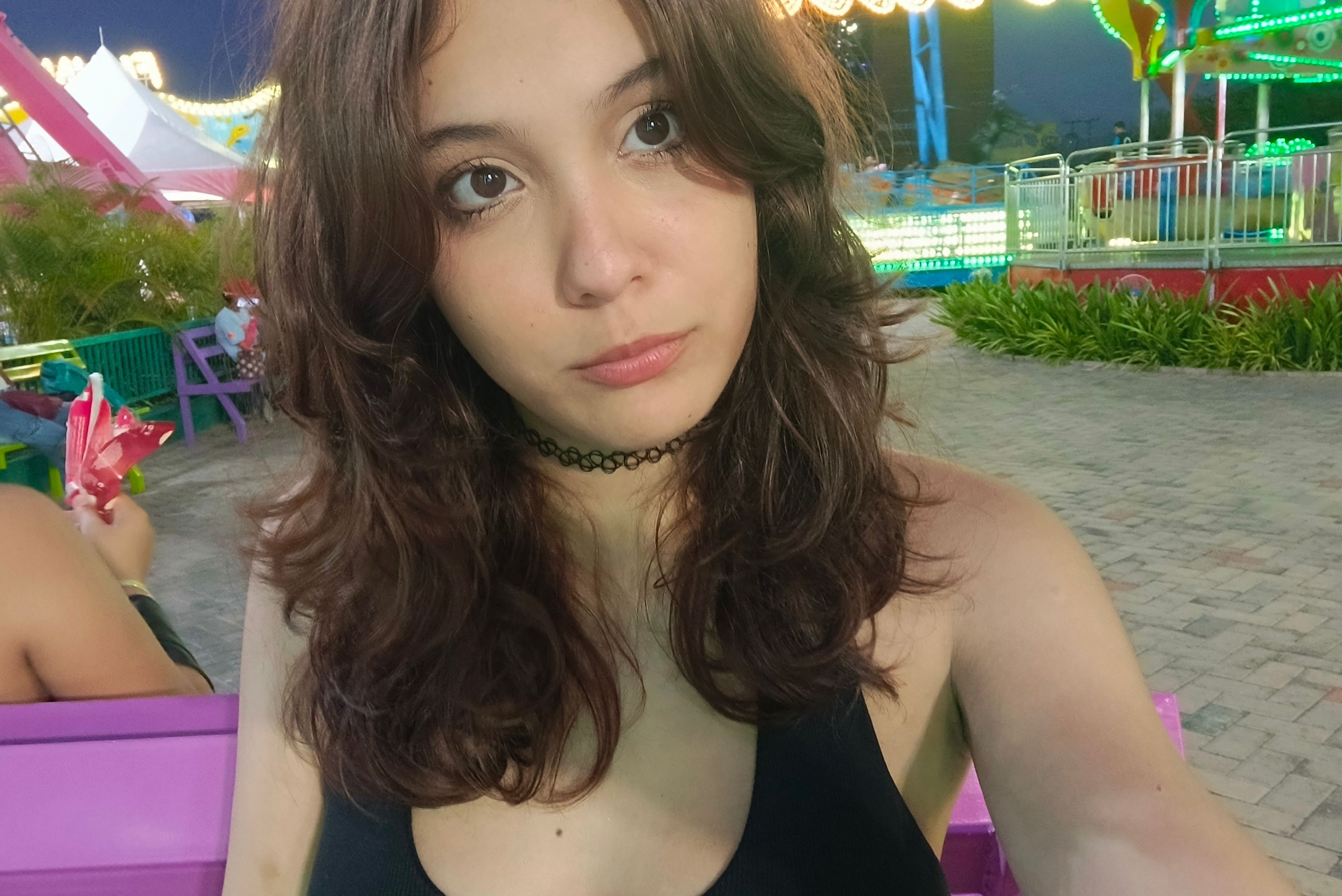 Hi honey, do you want to have some fun together?