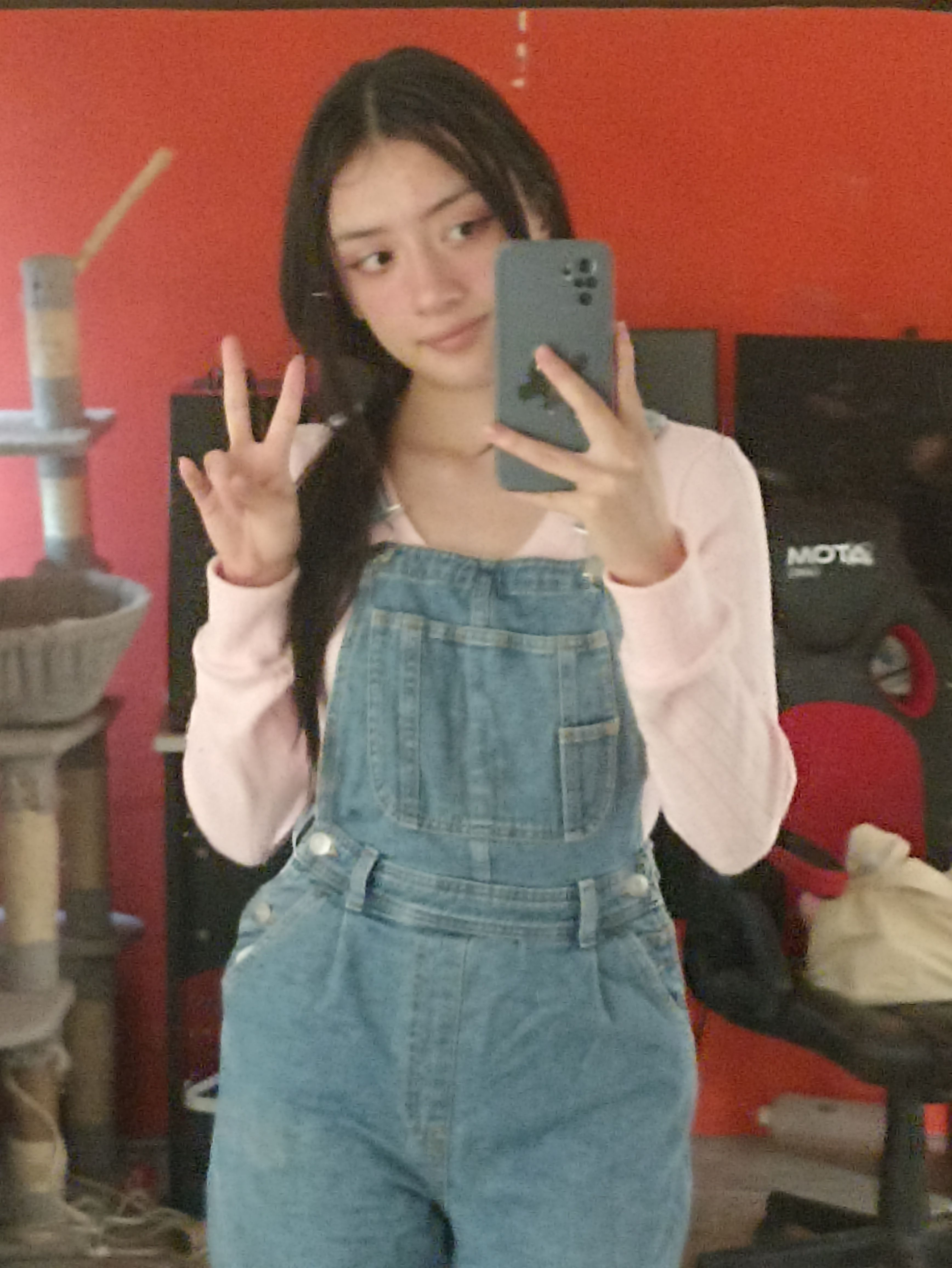 Vamos a jugar o a vernos!! :3