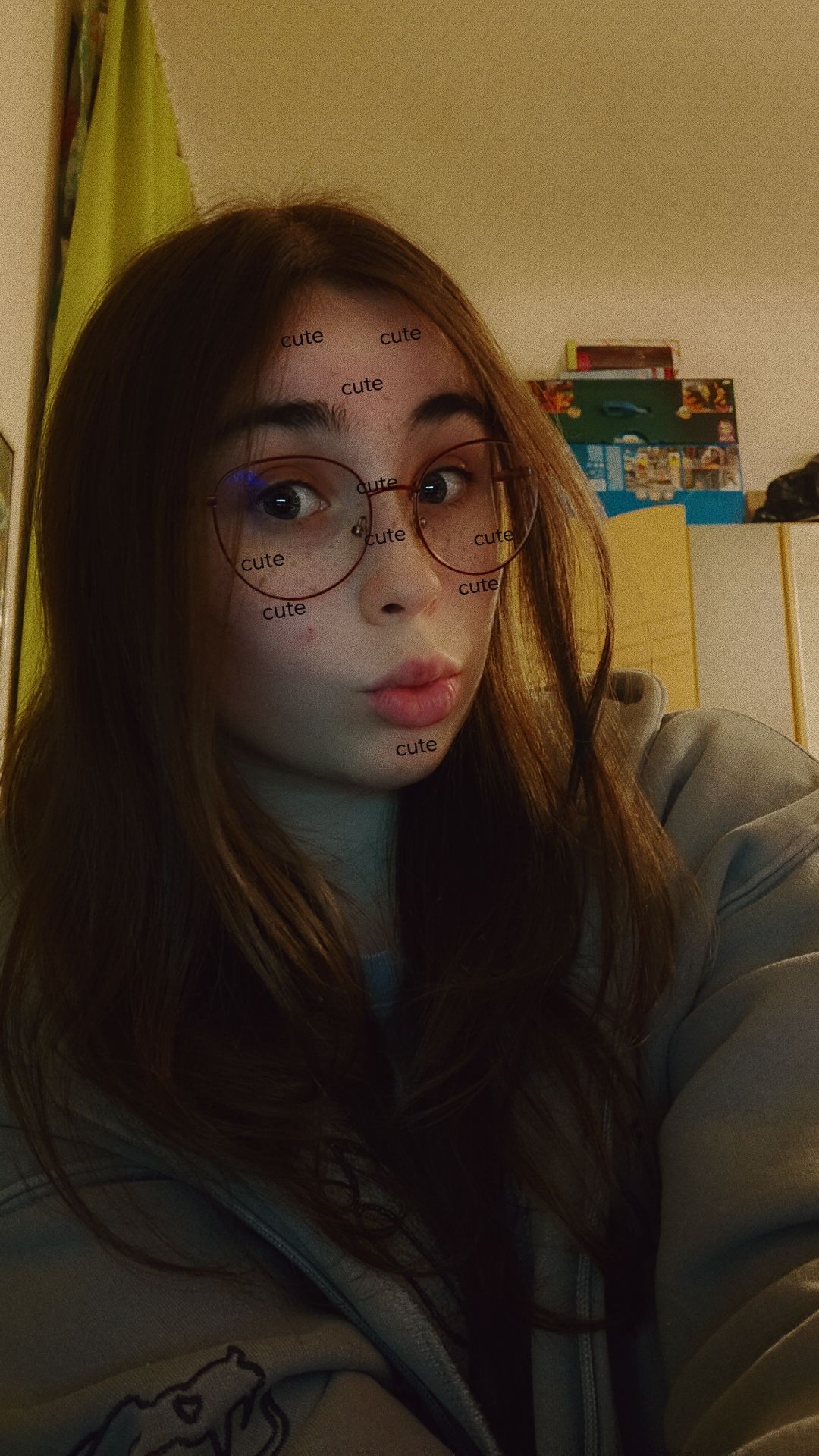 Heyyy!! Available for you <3