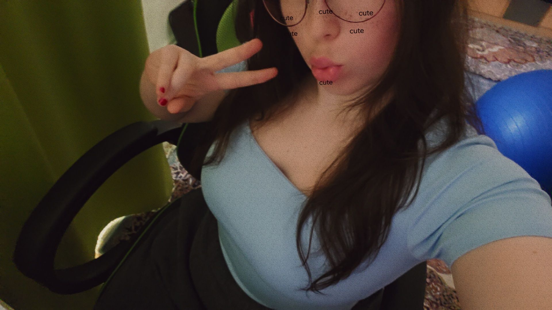 Availableee <33