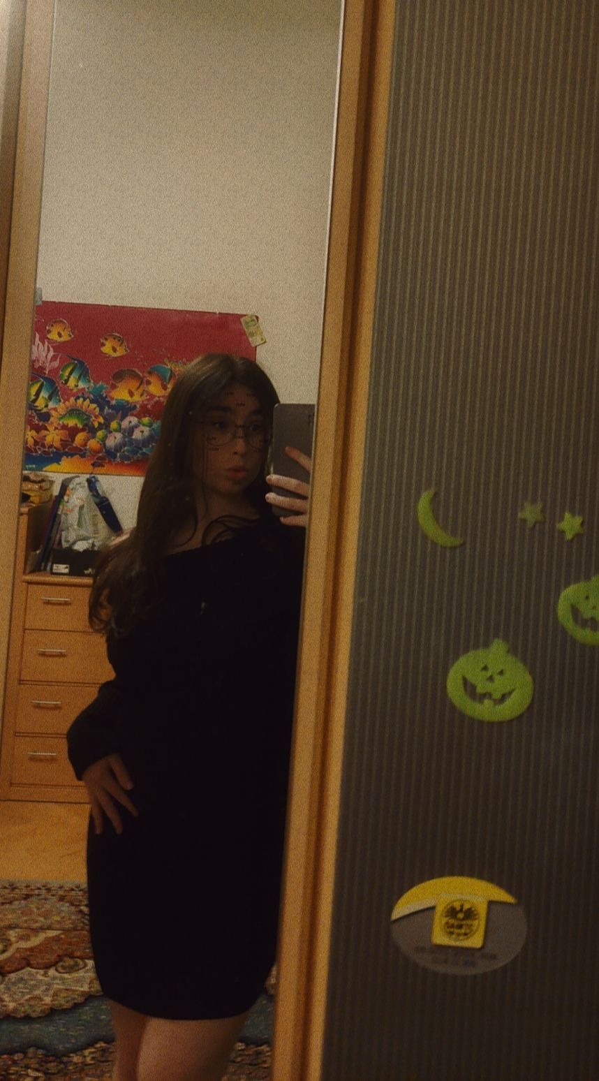 Availableee <33