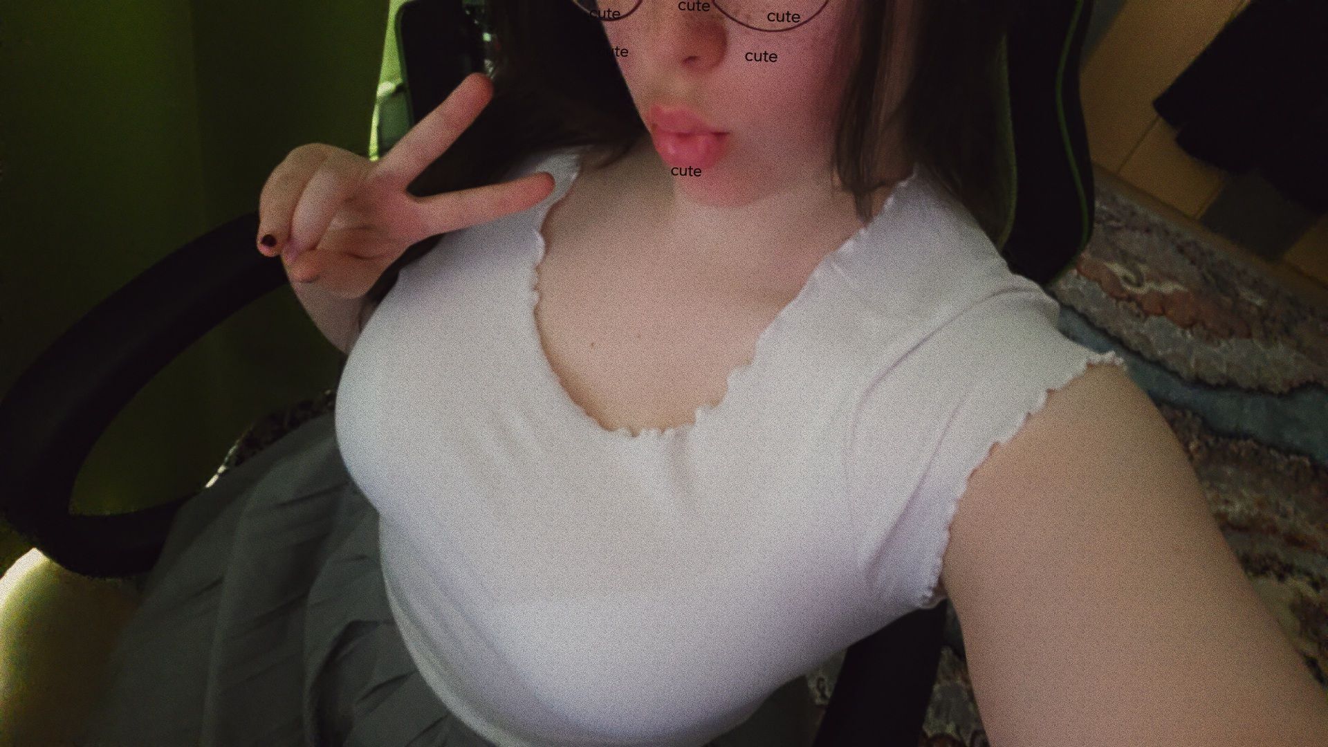 Availableee <33