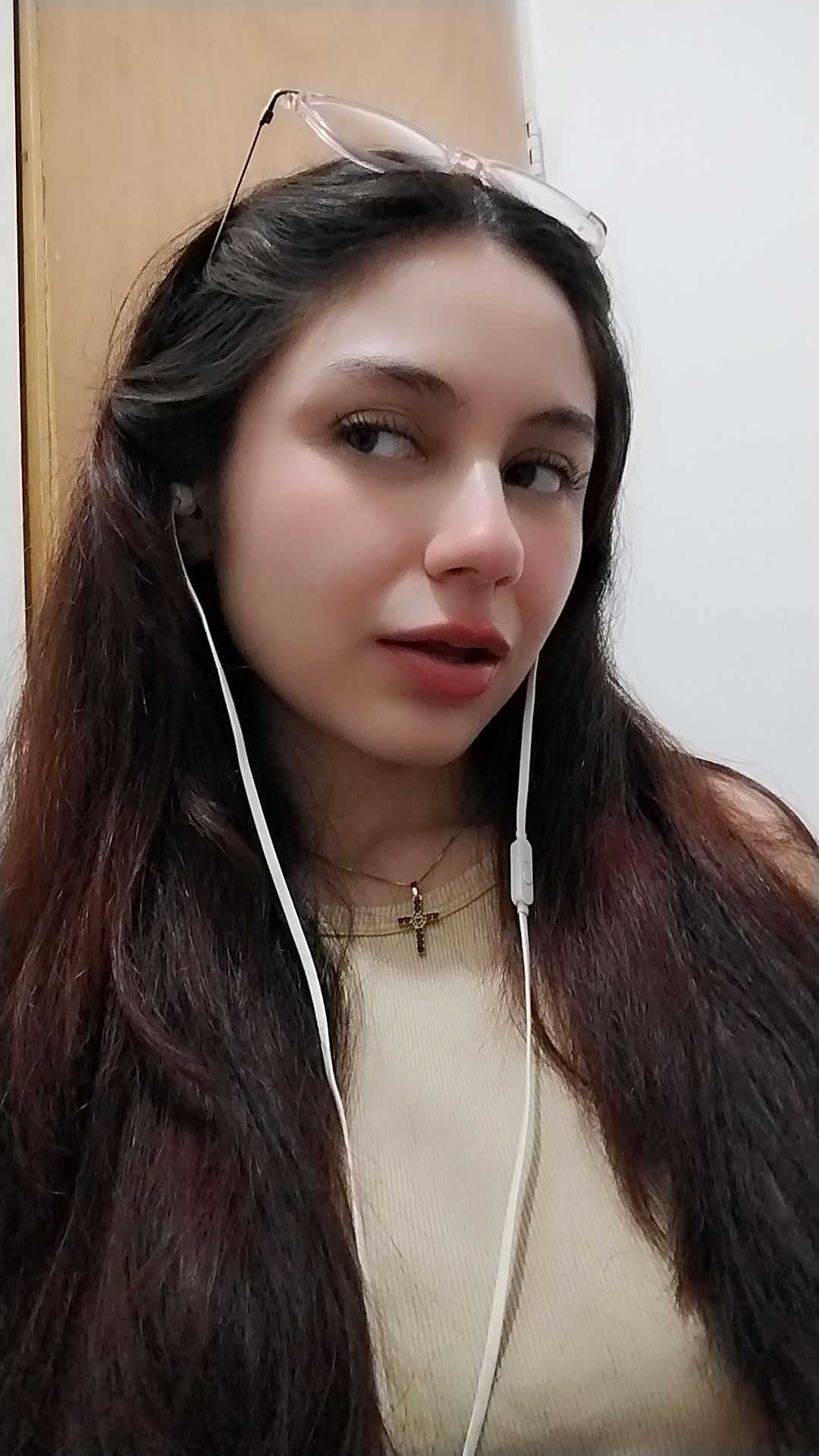 Taking orders, selfies, write to me :3