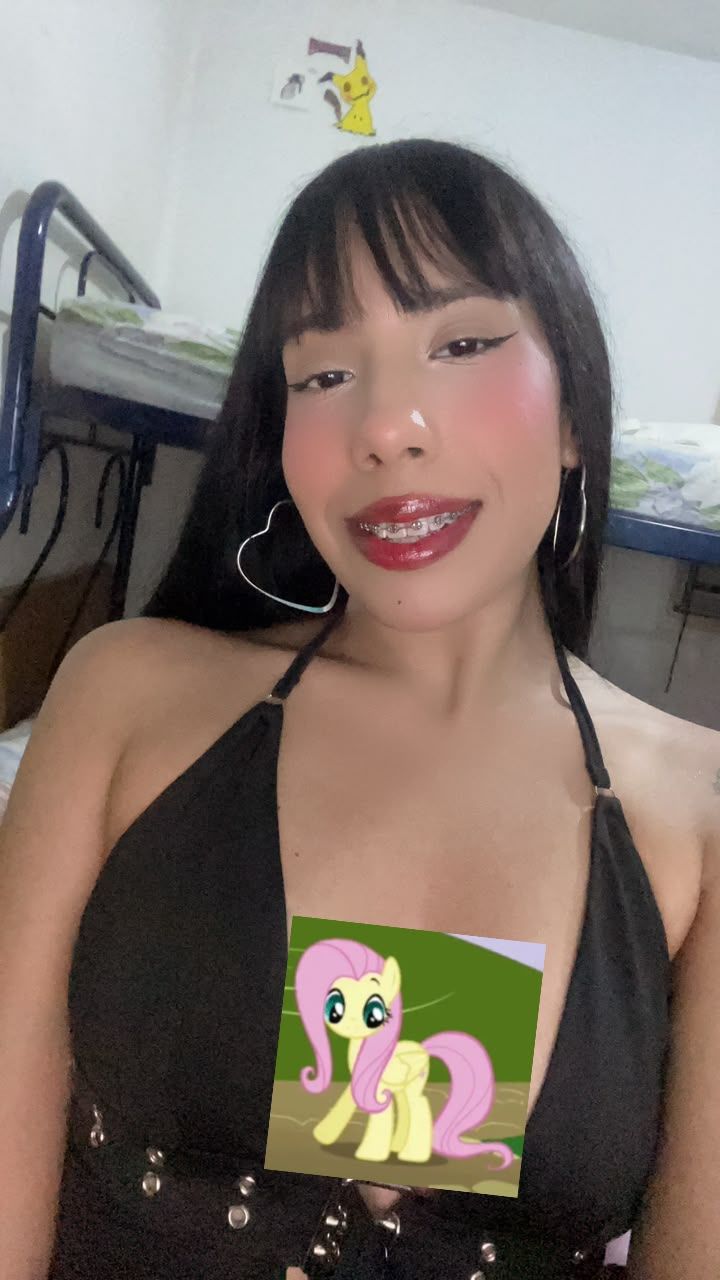 I'm availableee