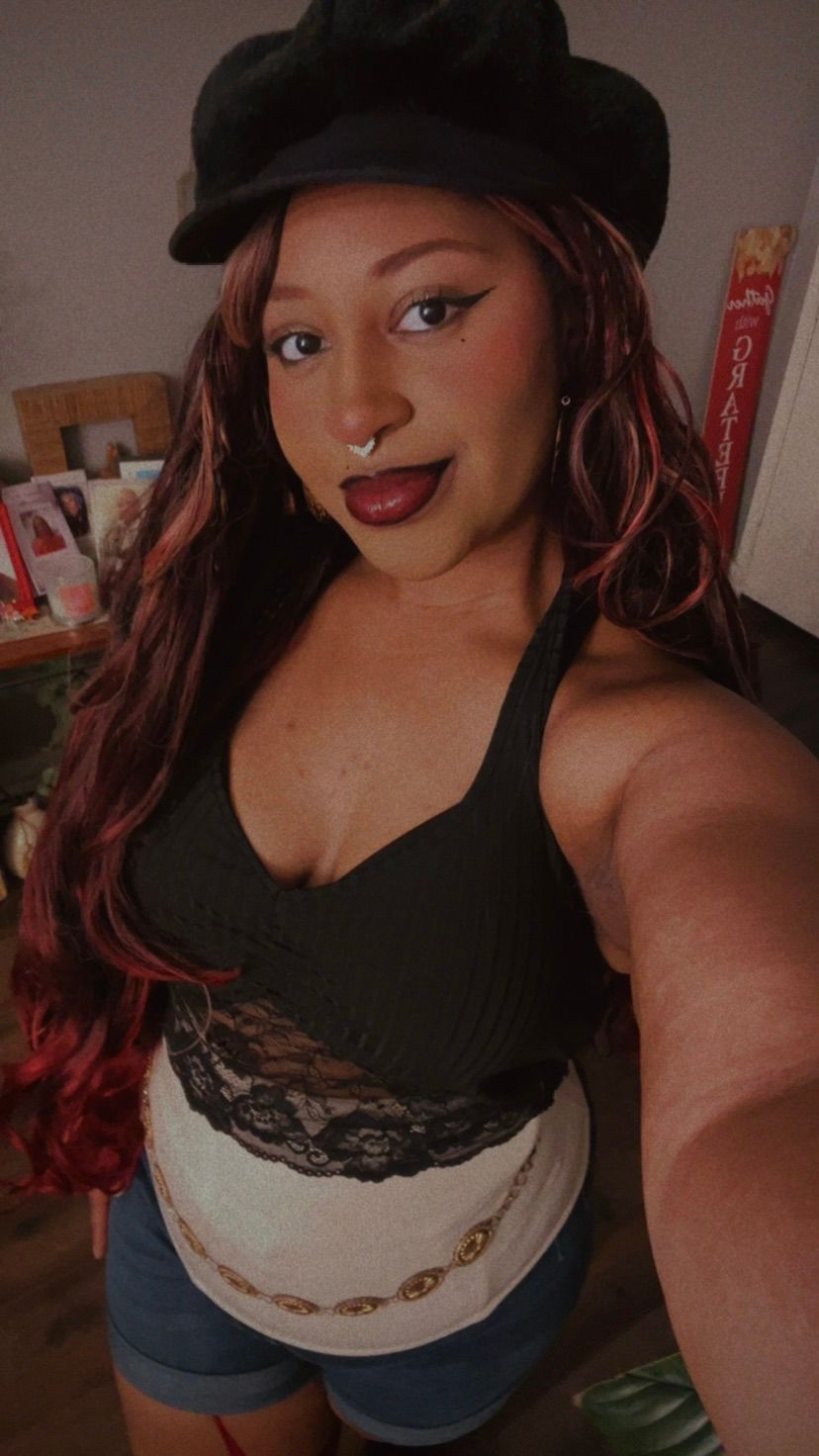 hihi~ come chat ☺️