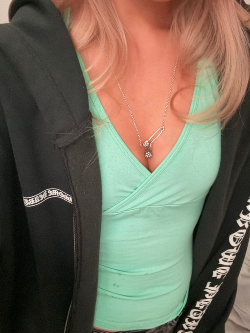message me cutie