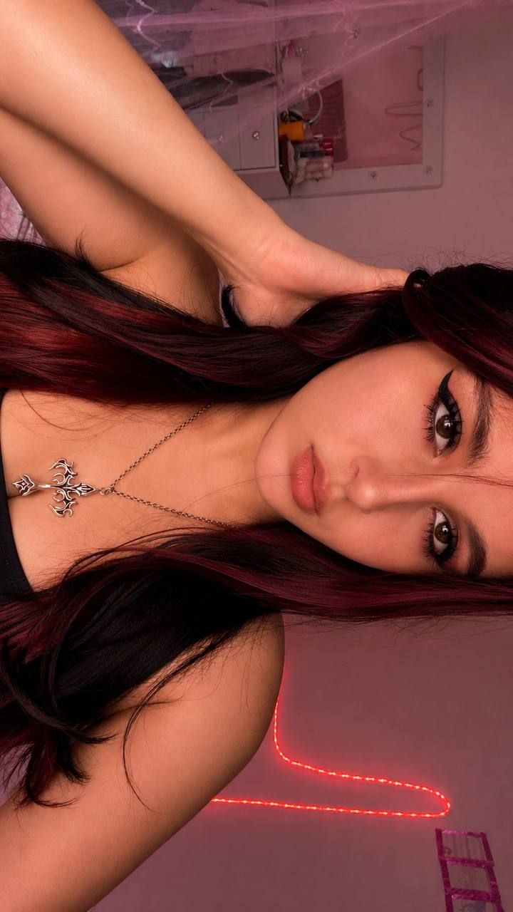do i look different when i pull back my hair?
