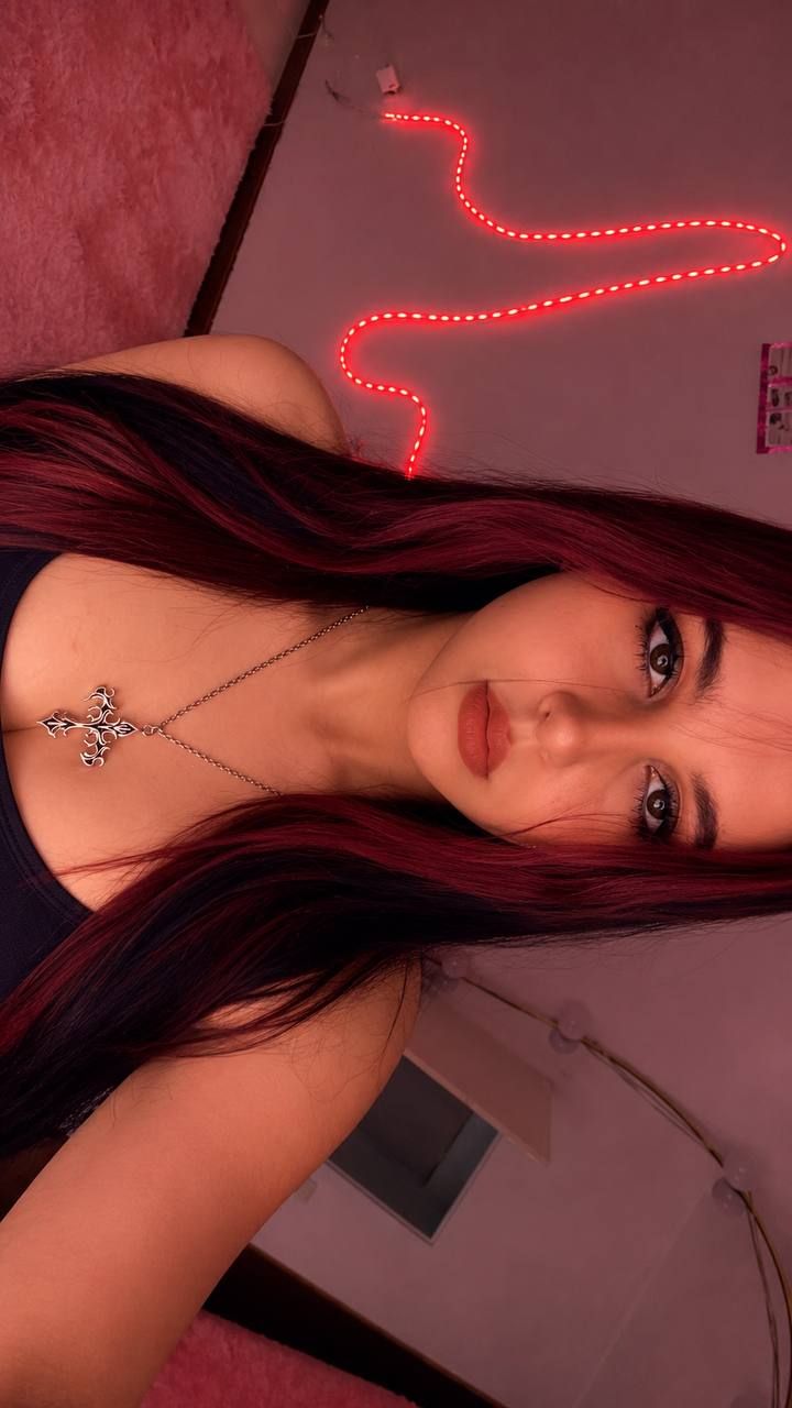 do i look different when i pull back my hair?