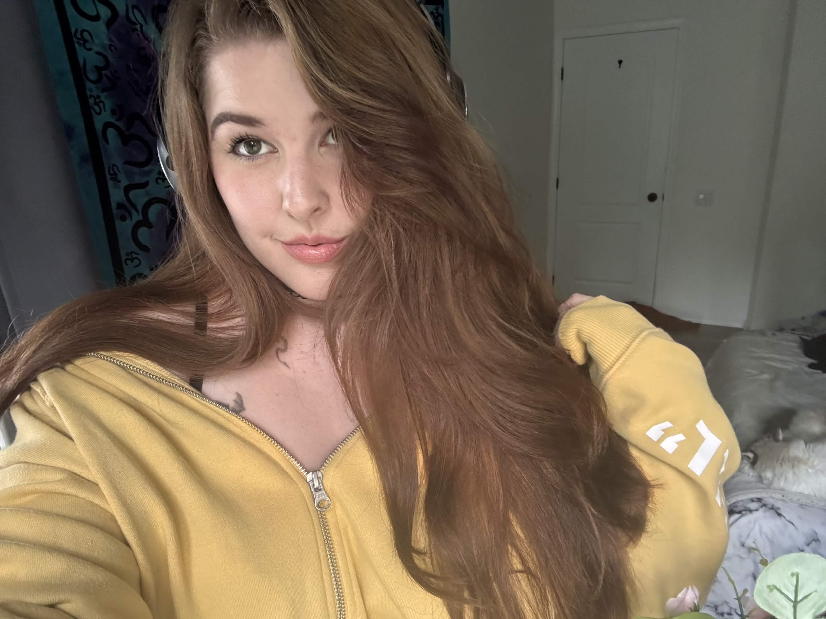 heyy! wanna chat? 😼