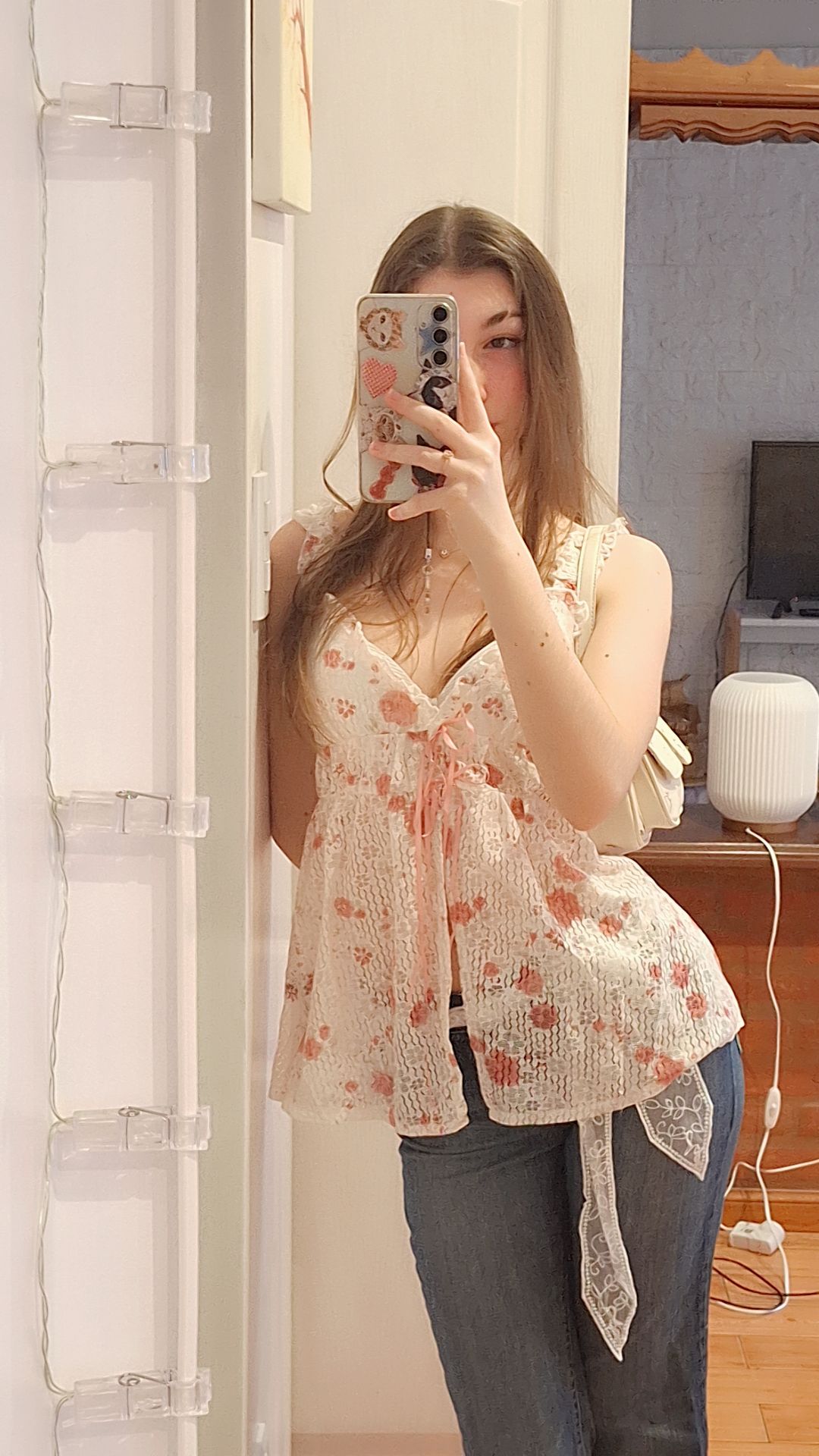 I'm Available! ~♡🌷