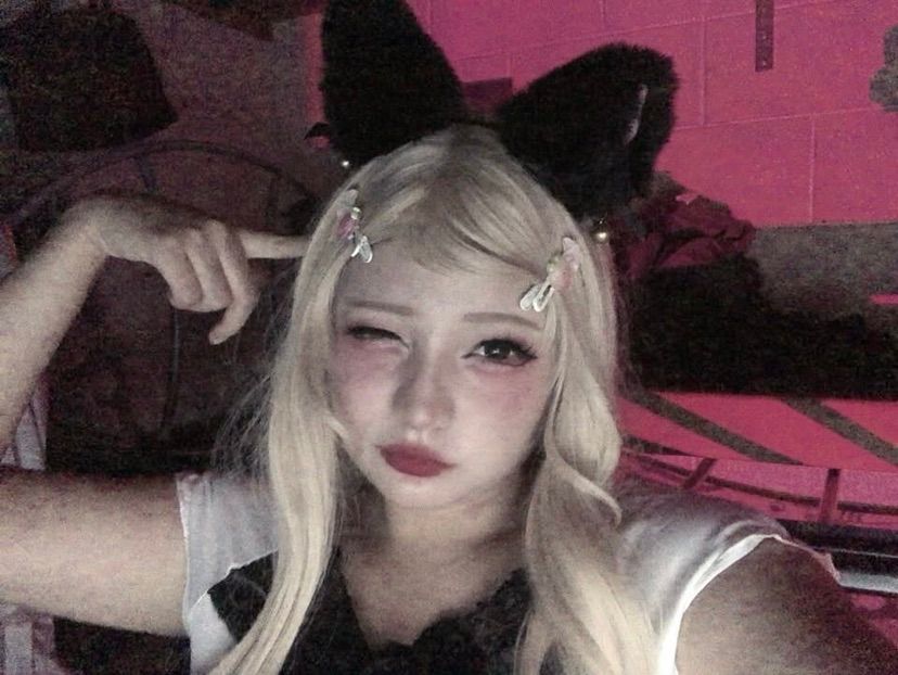 Im free for orders 🌸😸