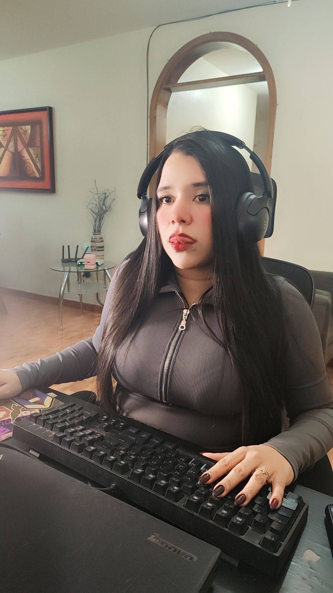 Deseo quedarme con ustedes aquí en Epal! 🥹🫂