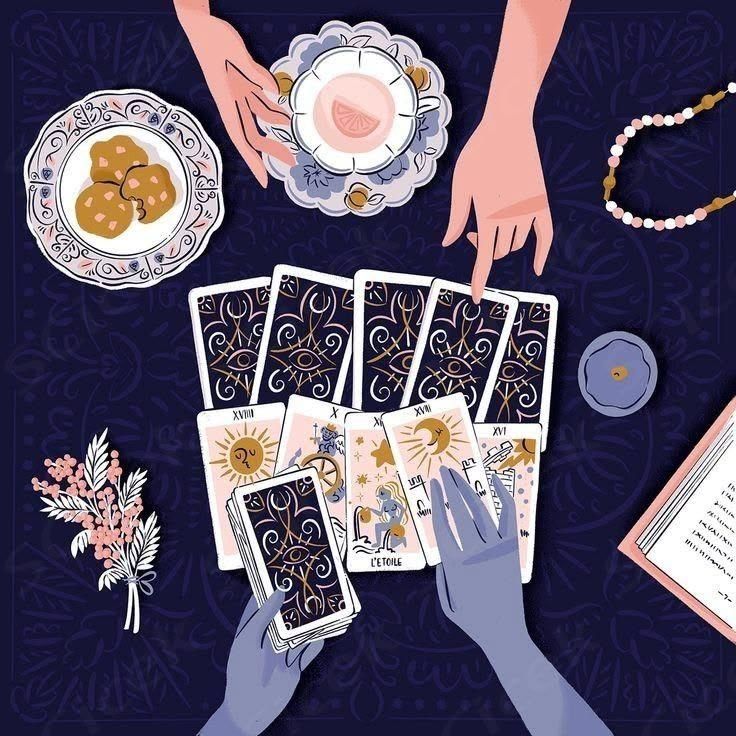 QUESTION 1 : WHAT IS TAROT?