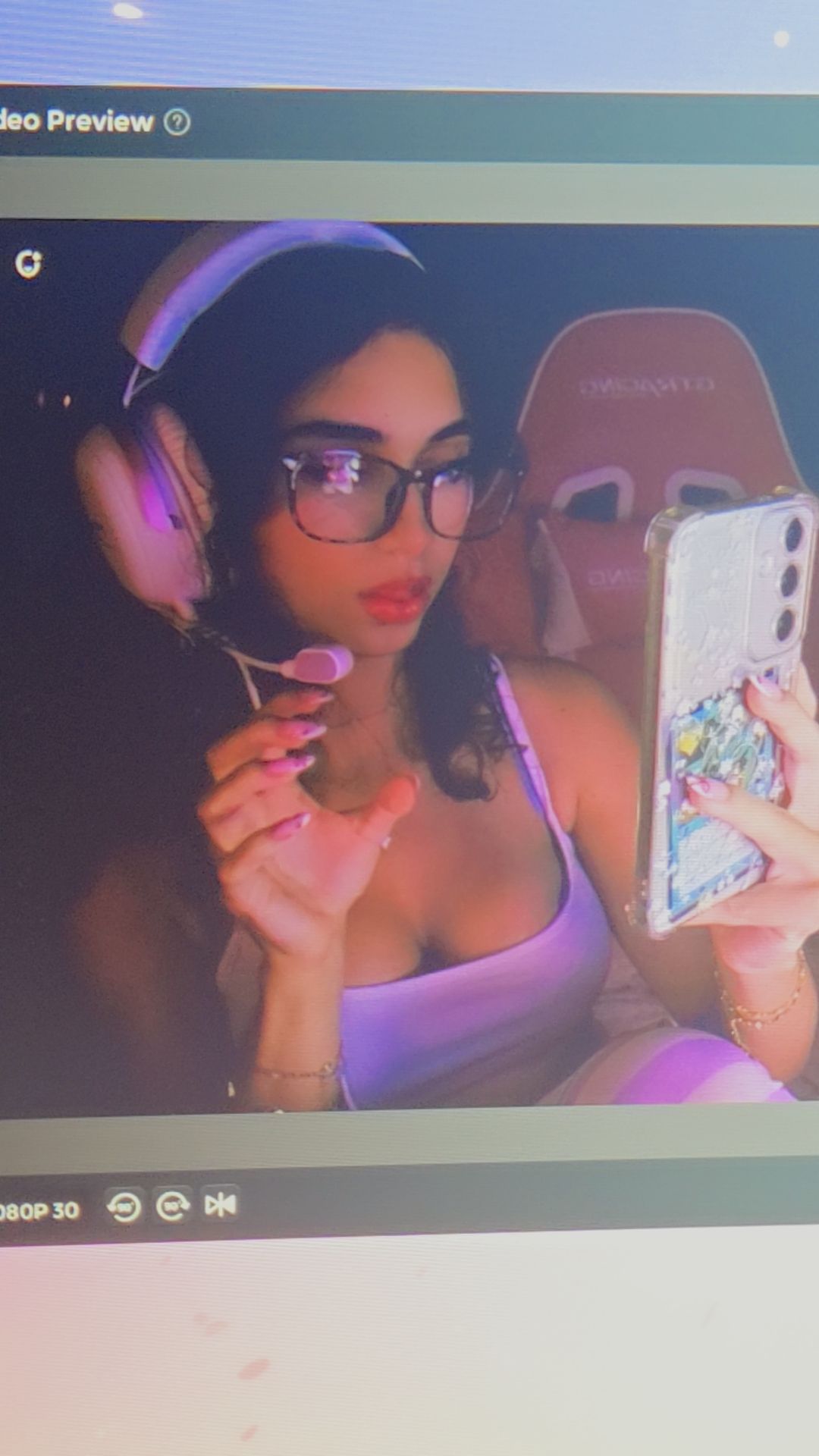 available for selfies ^.^