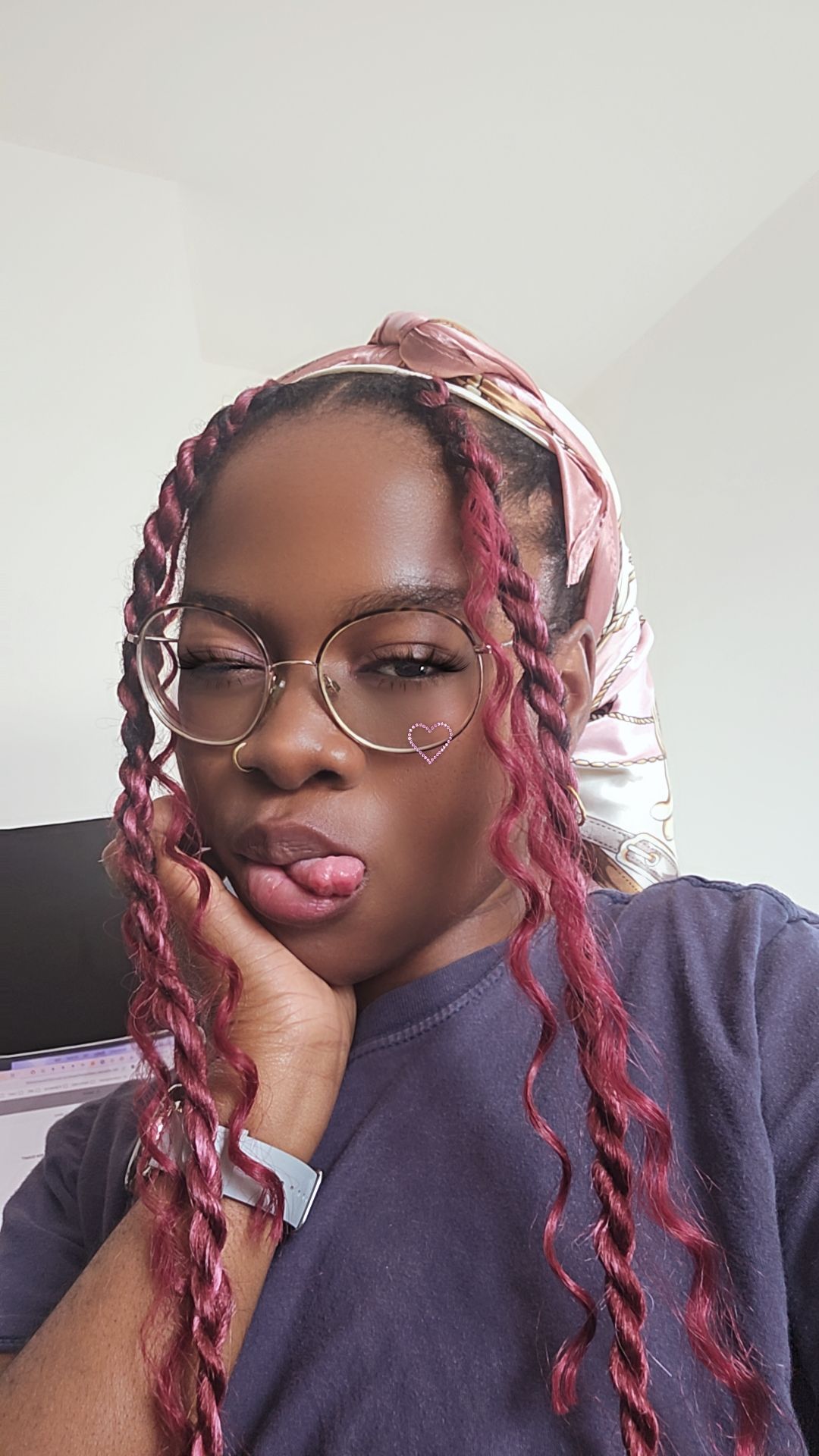 available for echat & selfies ♡