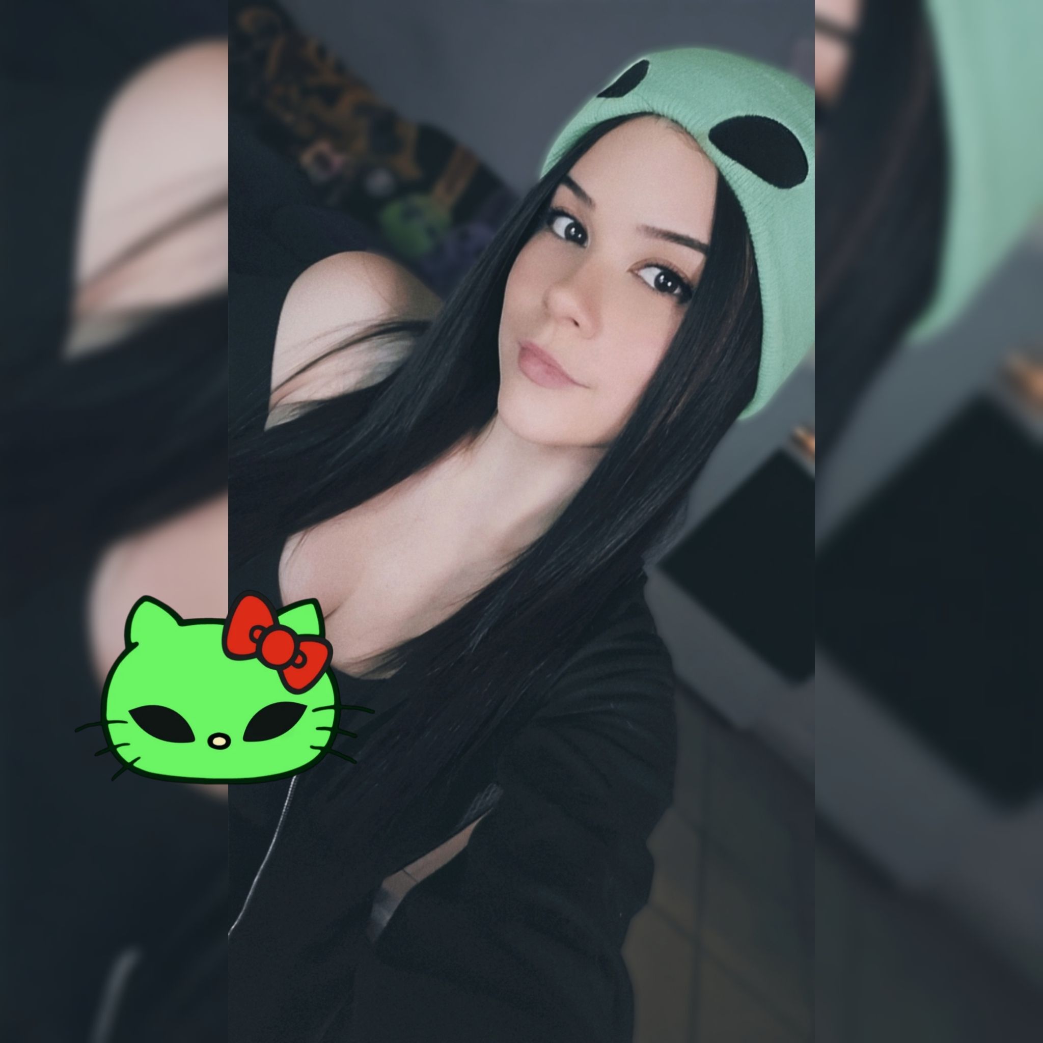 :3