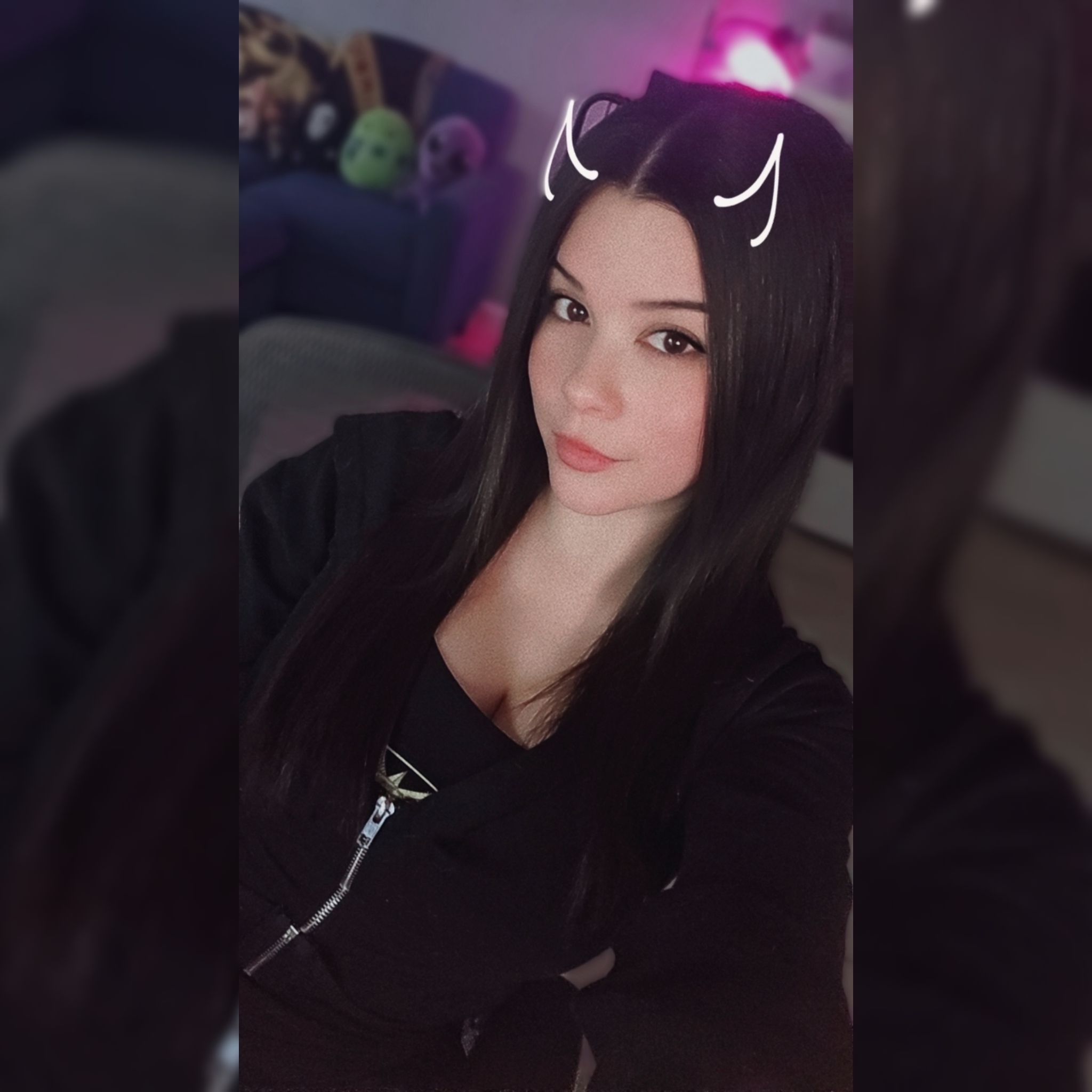 :3