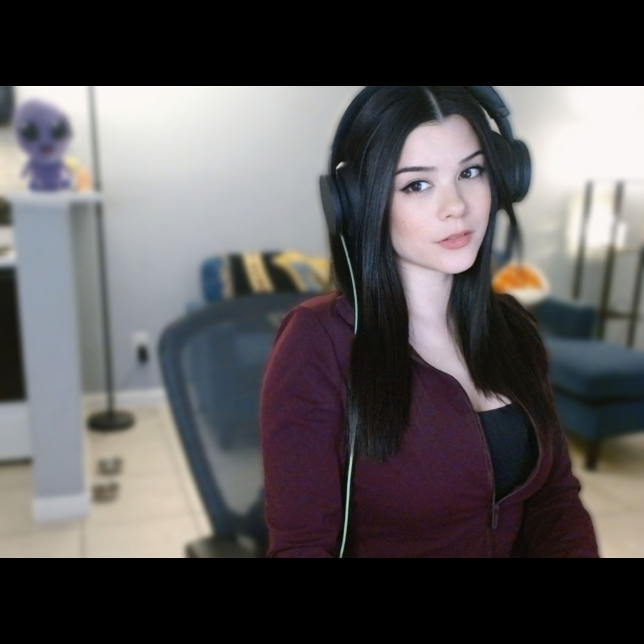 :3