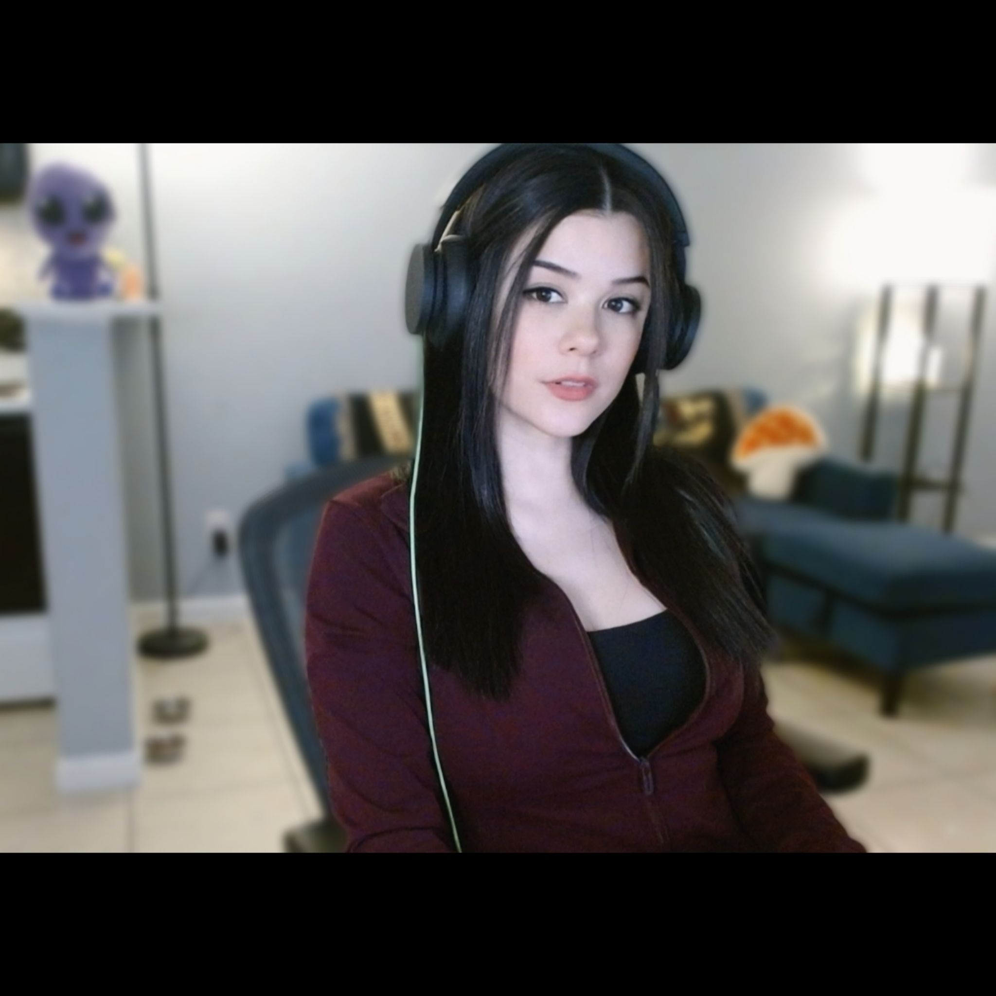 :3