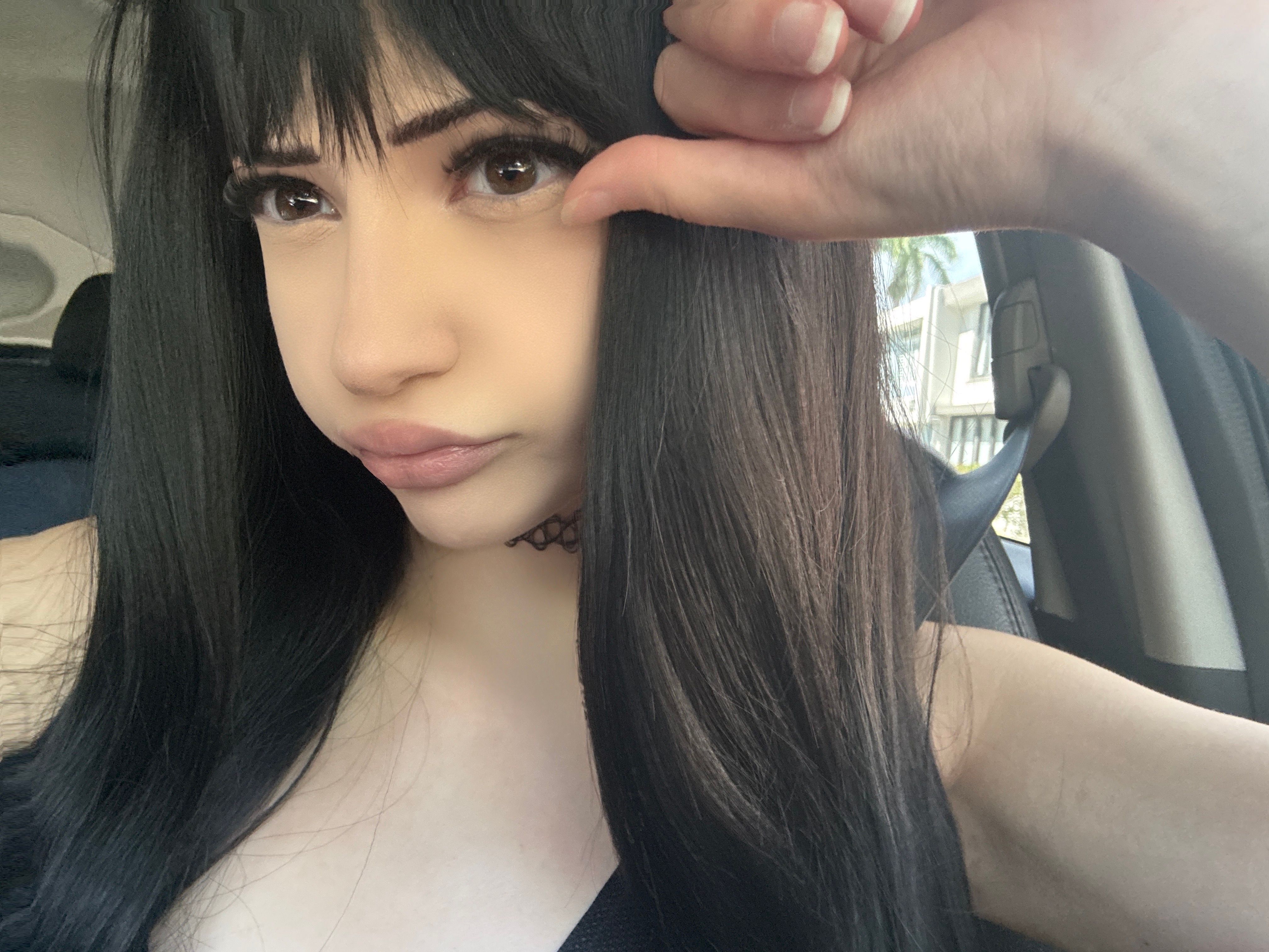 Selling selfies!!