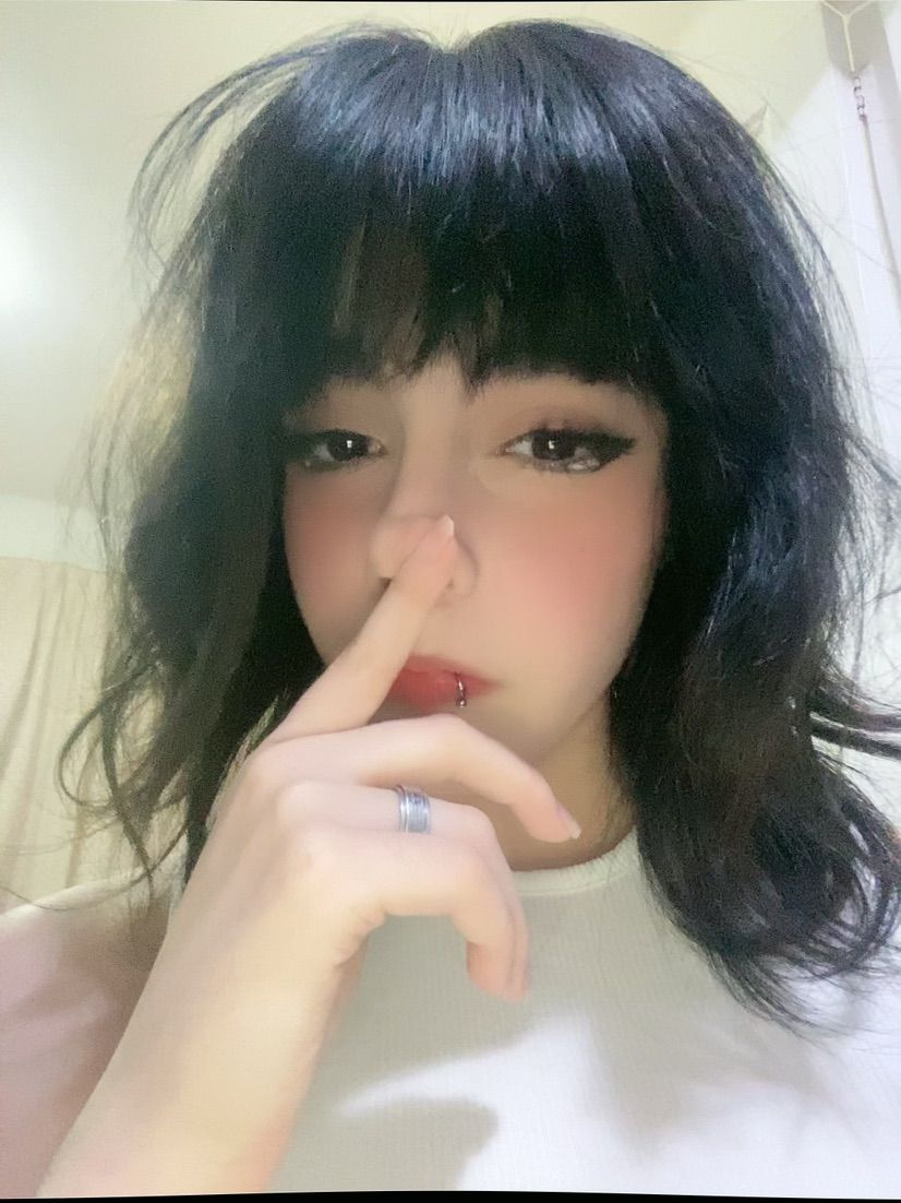 hellooo, echat/custom pics/vids