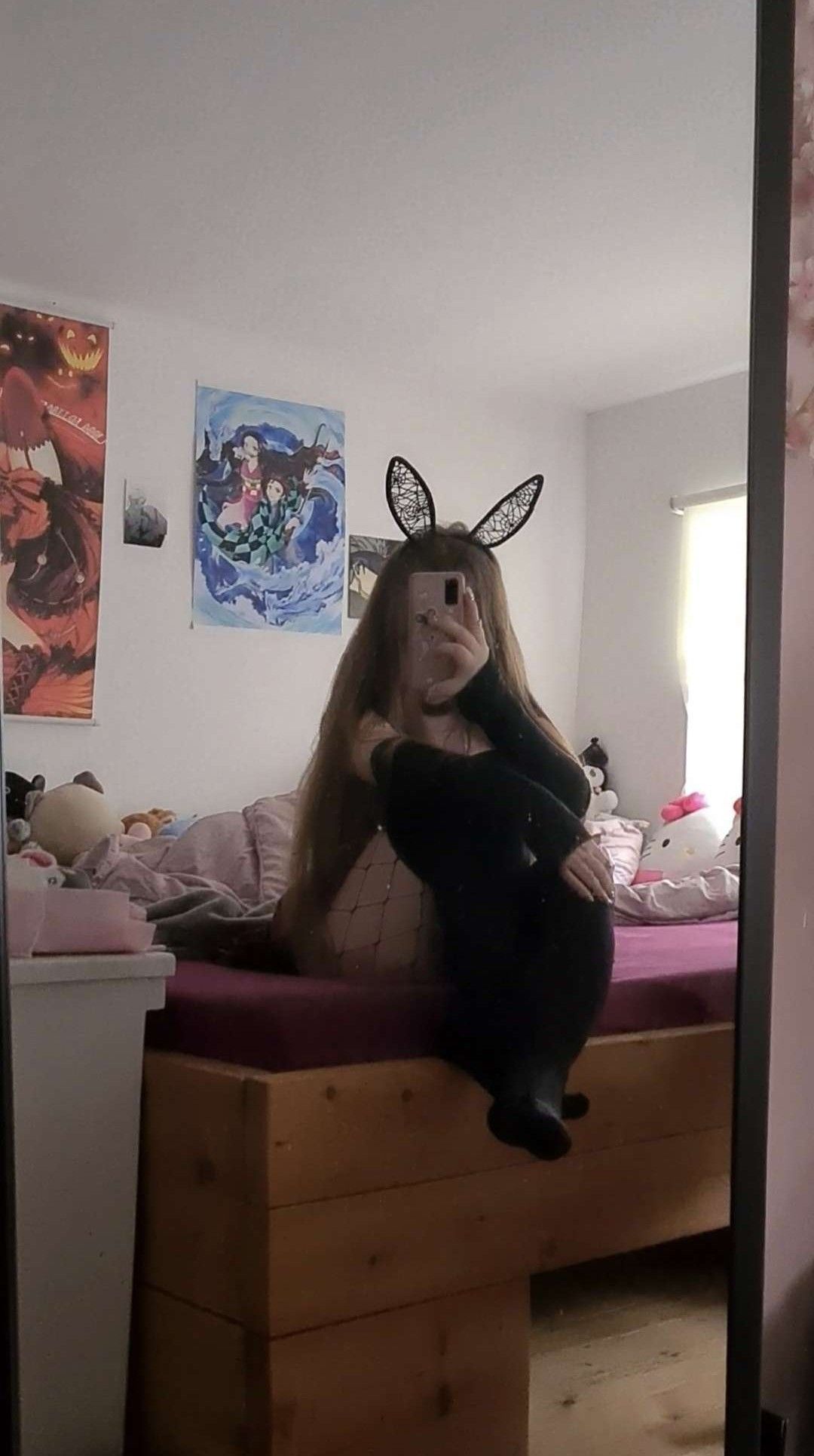 cat girl cosplaying a bunny girl?! ;o