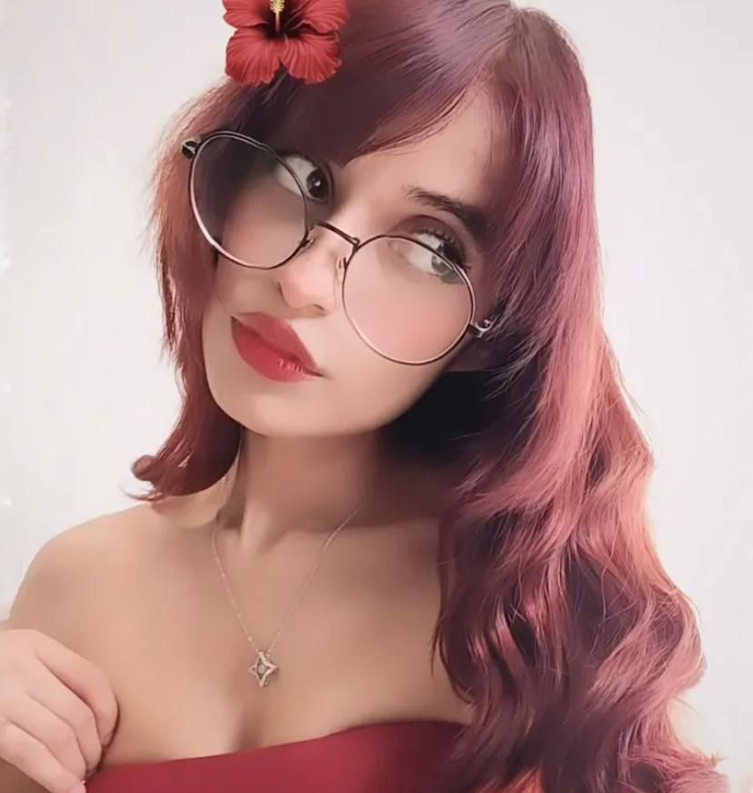 Pics? Dm Me