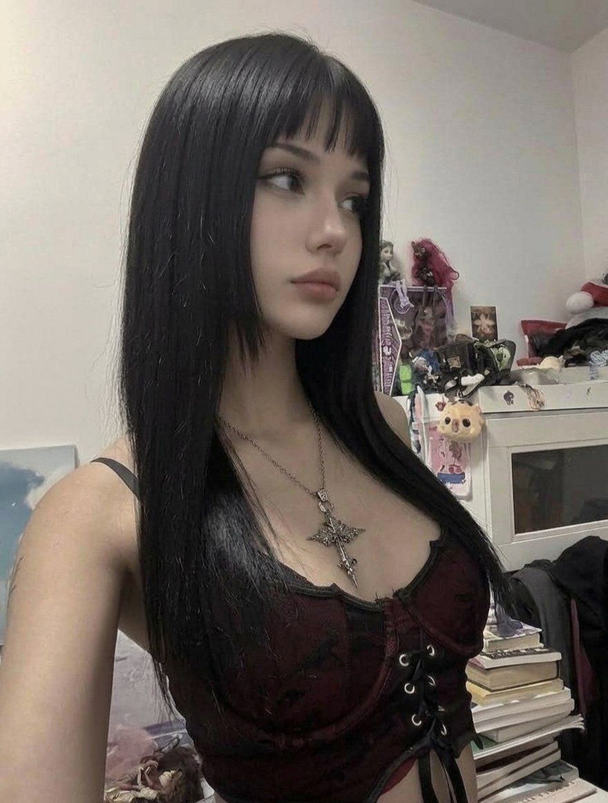 Heyyy, are you looking for pics?