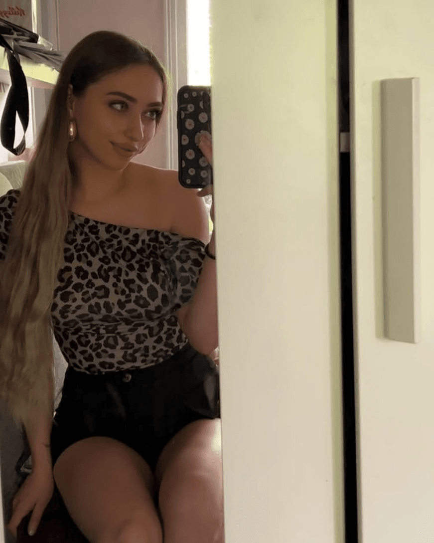 👑